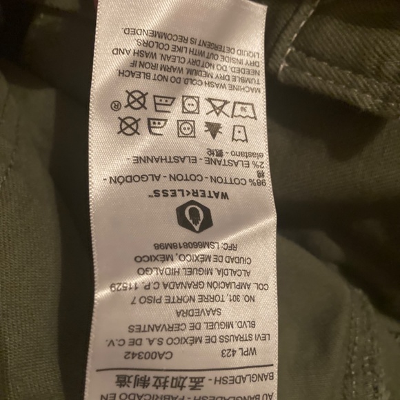 Signature by Levi Strauss & Co. Juniors' High Rise Utility Slim Crop Jeans 7 28 - Picture 9 of 9